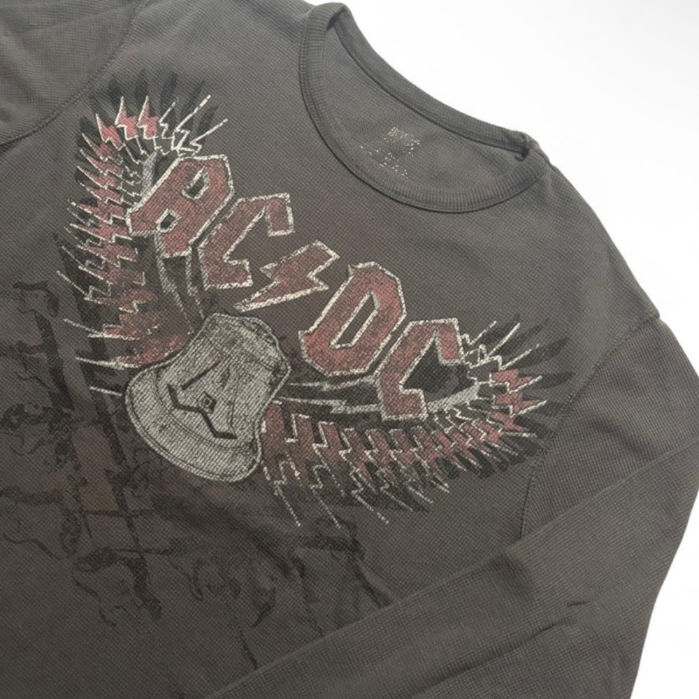 AC/DC Men’s Grey Graphic Long Sleeve Shirt w/ logo